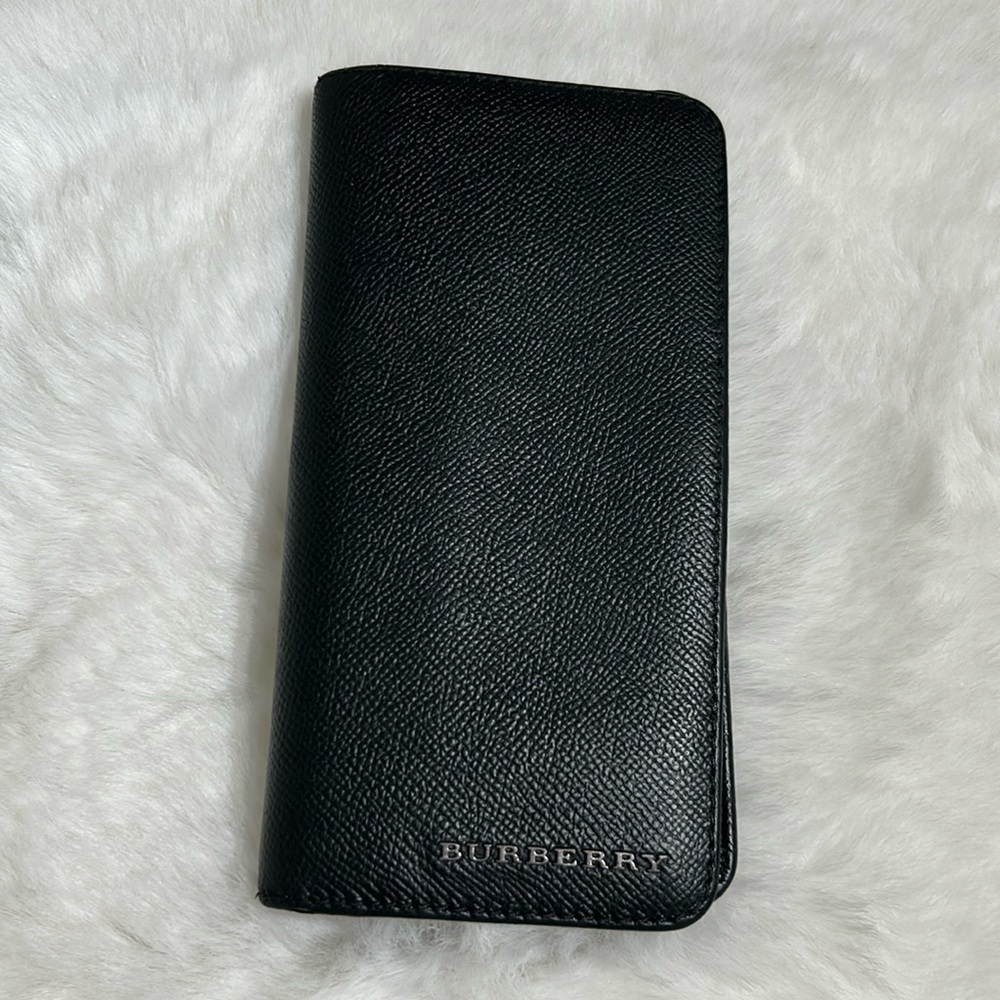 EUC Burberry Saffiano Leather Continental wallet Unisex